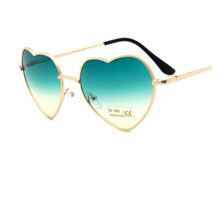 Women's Retro Color Gradient Love Sunglasses