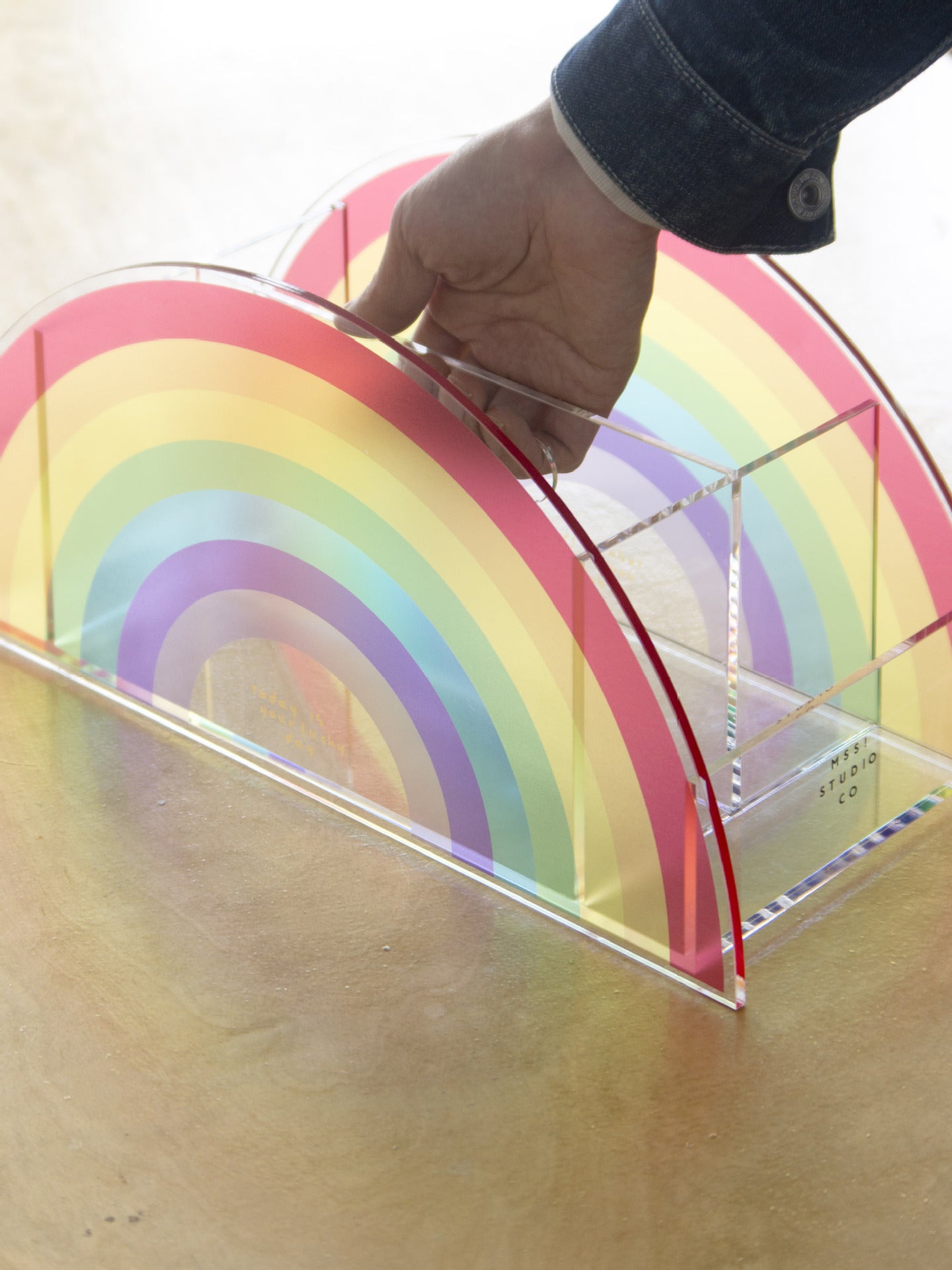 Acrylic RainboPen Holder And Pen Holder Magazine Book Storage Rack Rainbow Tray Nordic Ins Style