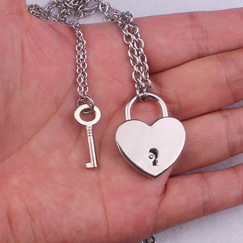 Unlockable Personality Necklace Couple Lock And Key Pendant