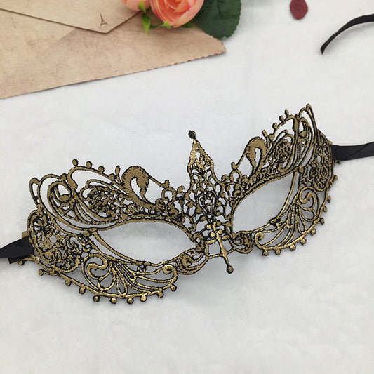 Small Pointed Metallic Lace Masquerade Mask