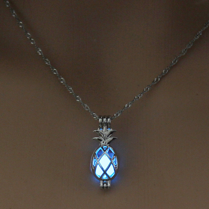 Glow-in-the-dark pineapple hollowed out DIY necklace