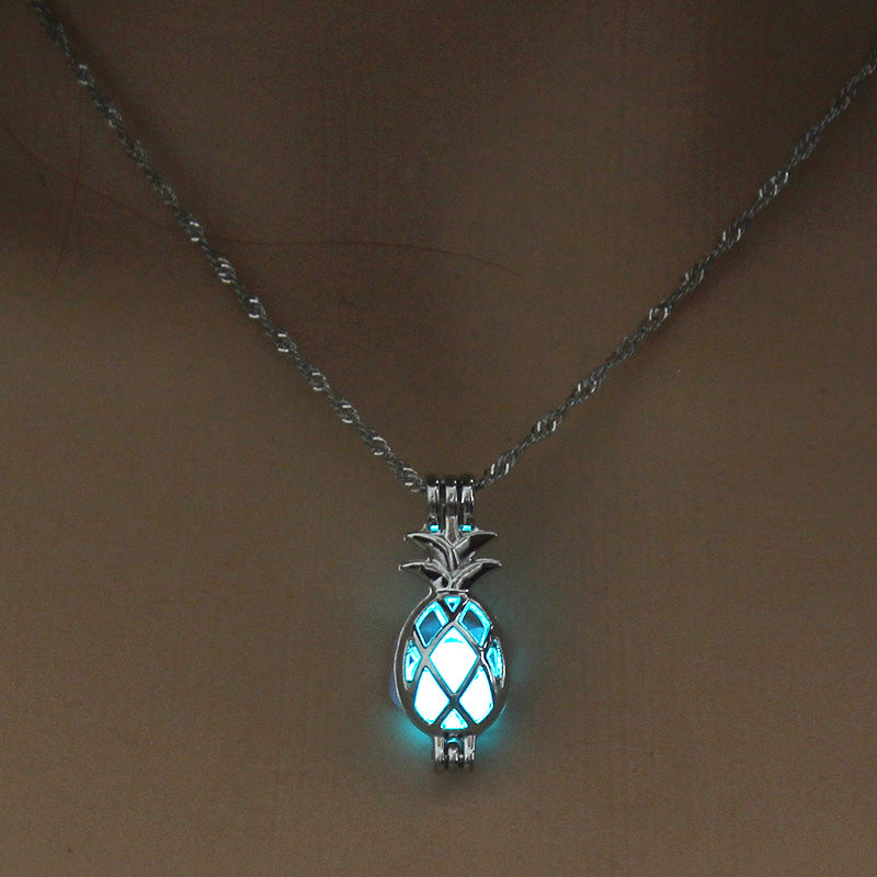 Glow-in-the-dark pineapple hollowed out DIY necklace