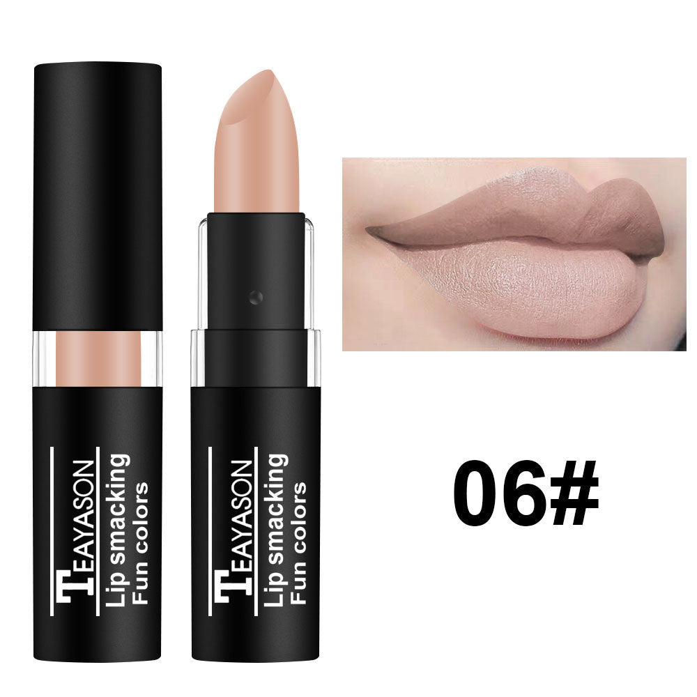 Dark Lipstick White Nude Color Vampire Halloween Creative Makeup Retro